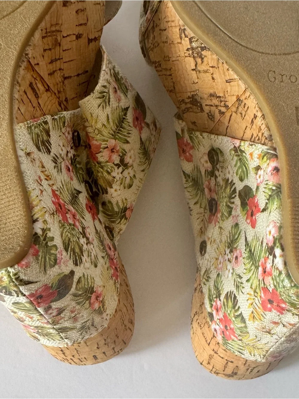 Groove Women's 8M Cork Wedge Shoes Mule Floral Heels Slide Sandal Fashion Casual